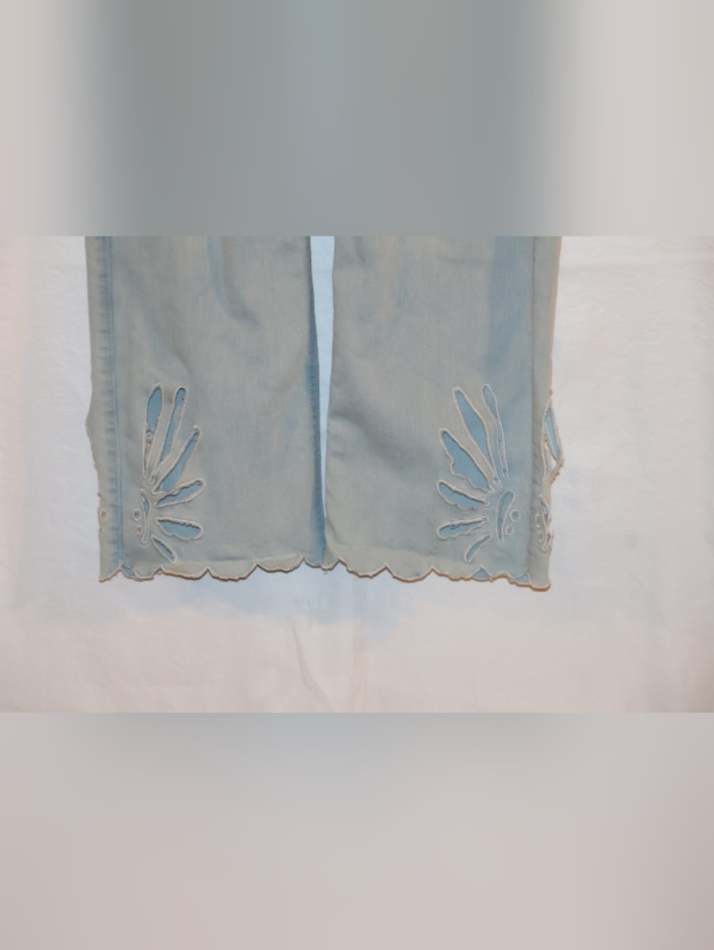 Rafaella Light-Wash Weekend Slimming Capris With Cut Out Embroidery. - Picture 3 of 6